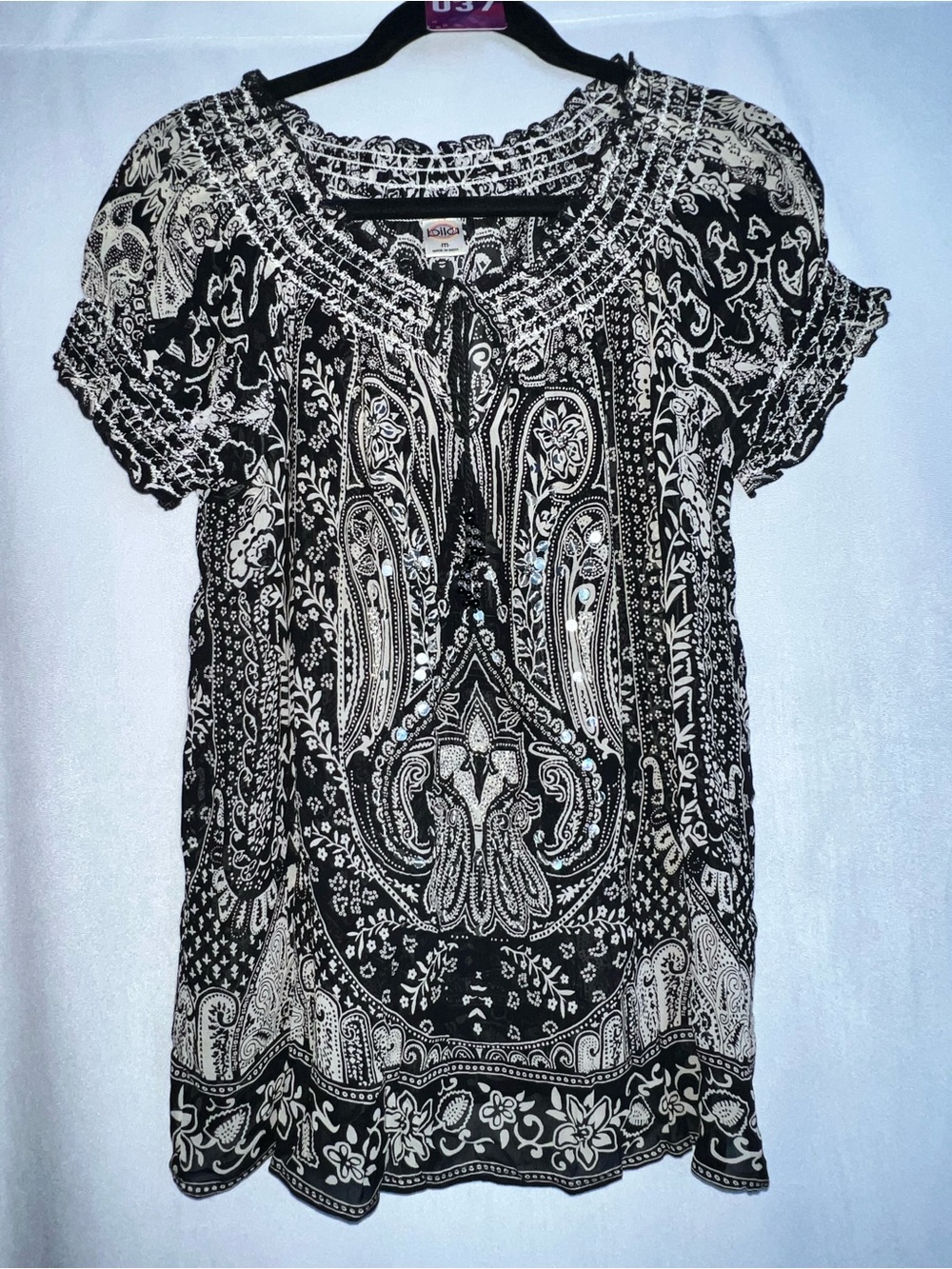 Bila Medium Rayon Boho Paisley Smocked Neck Tunic Top - Black/Cream PTP 23”